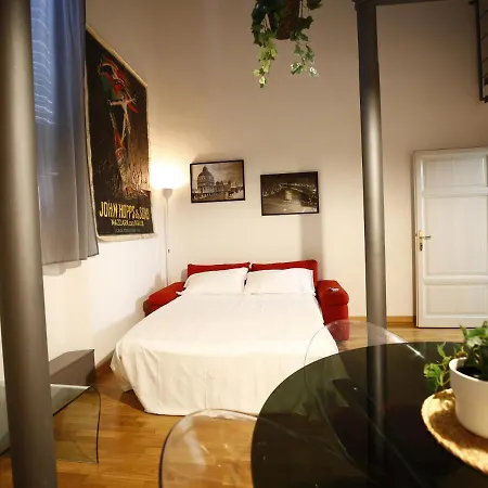 Lungarno Buozzi 7 Apartamento *