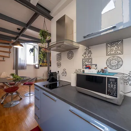 Lungarno Buozzi 7 * Pisa