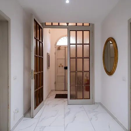 Apartamento Lungarno Buozzi 7 *