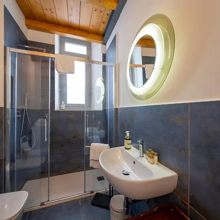 Apartment Lungarno Buozzi 7 *