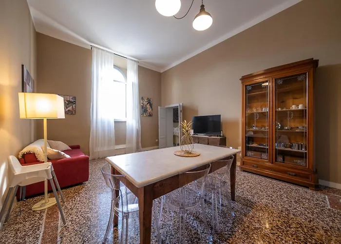 Lungarno Buozzi 7 Lejlighed