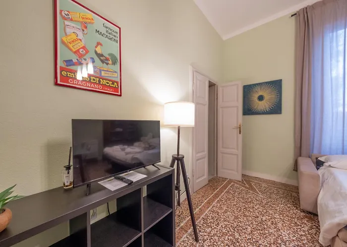 Lungarno Buozzi 7 Apartamento *