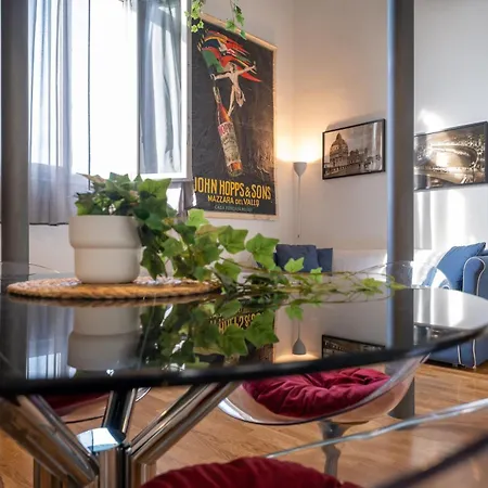 Lungarno Buozzi 7 Appartement *
