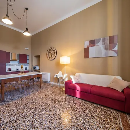 Appartement Lungarno Buozzi 7
